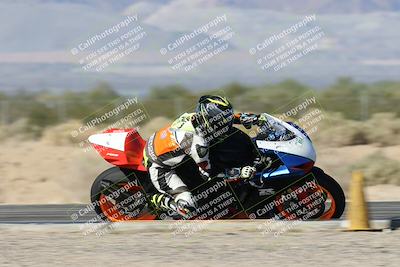 media/Dec-04-2025-Racers Edge (Thu) [[5ebc9f124d]]/3-B Group/5-Session 2 Turn 2 inside Speed Pans/